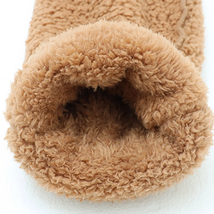 Cozy Coral Fleece Socks 4