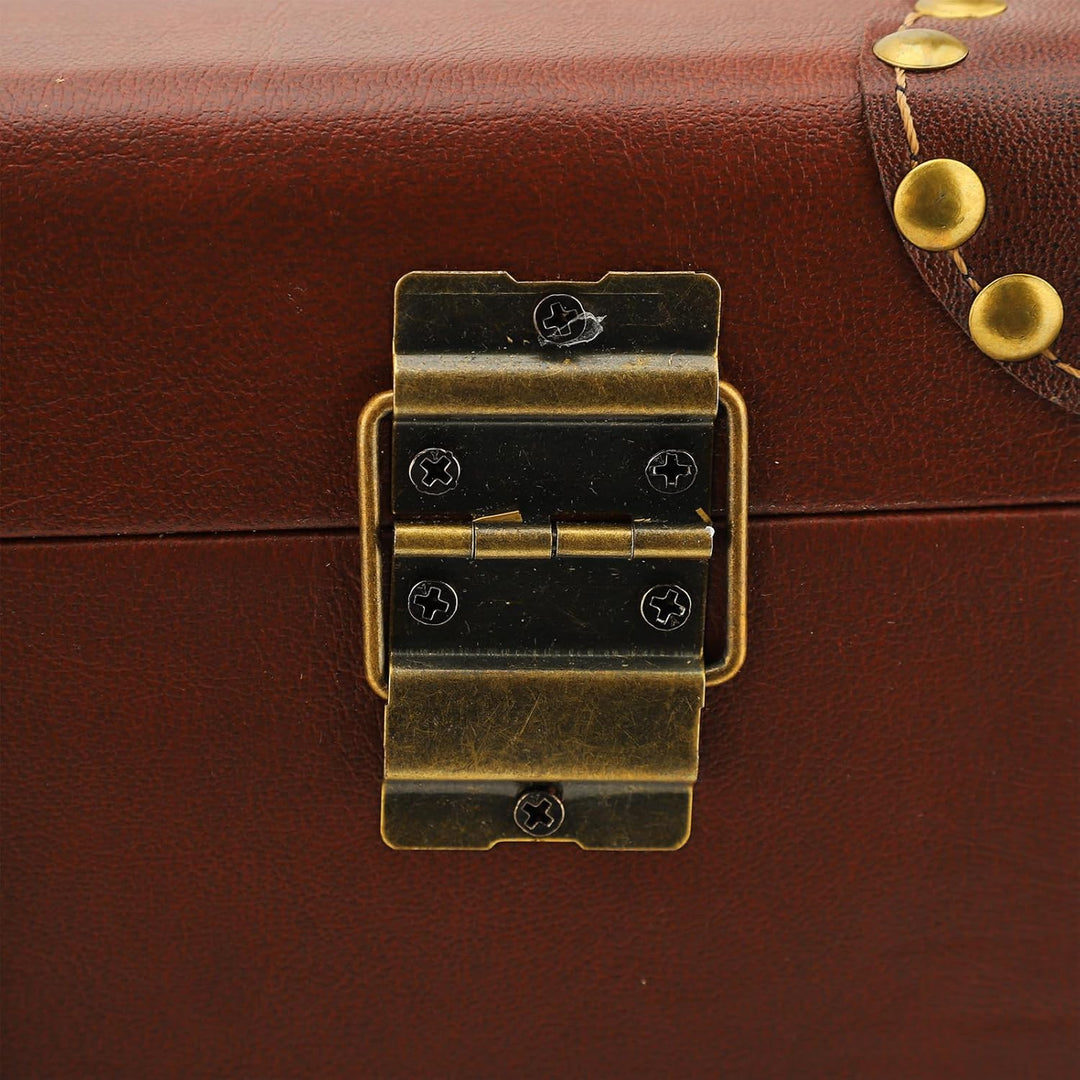 Elegant Leather Travel Case 7