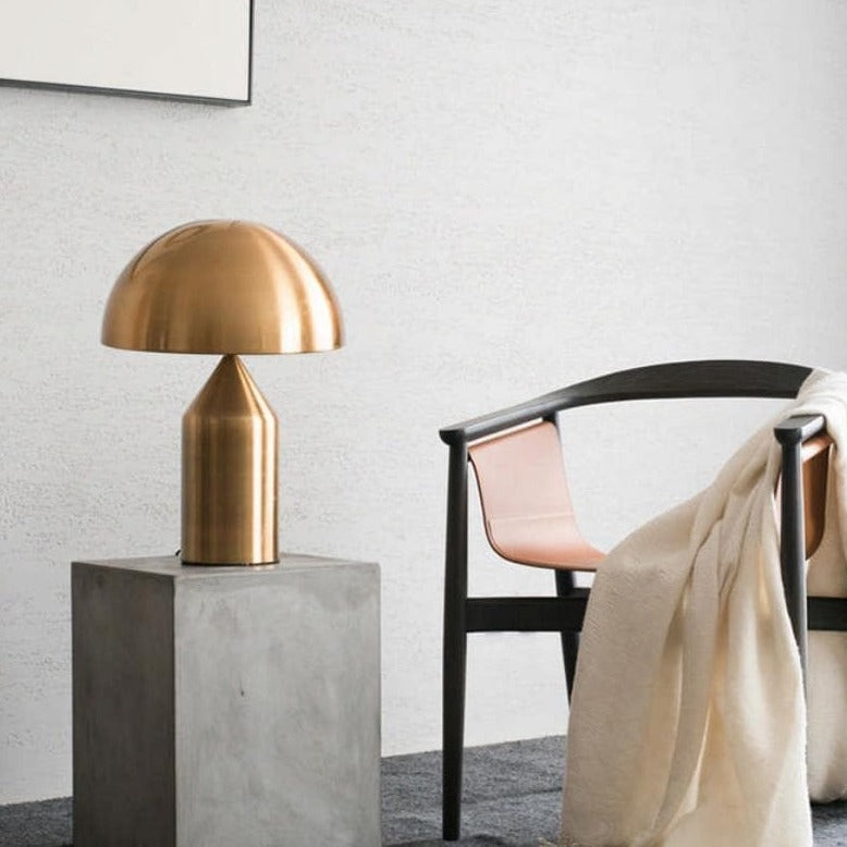 Elegant Metal Table Lamp 2