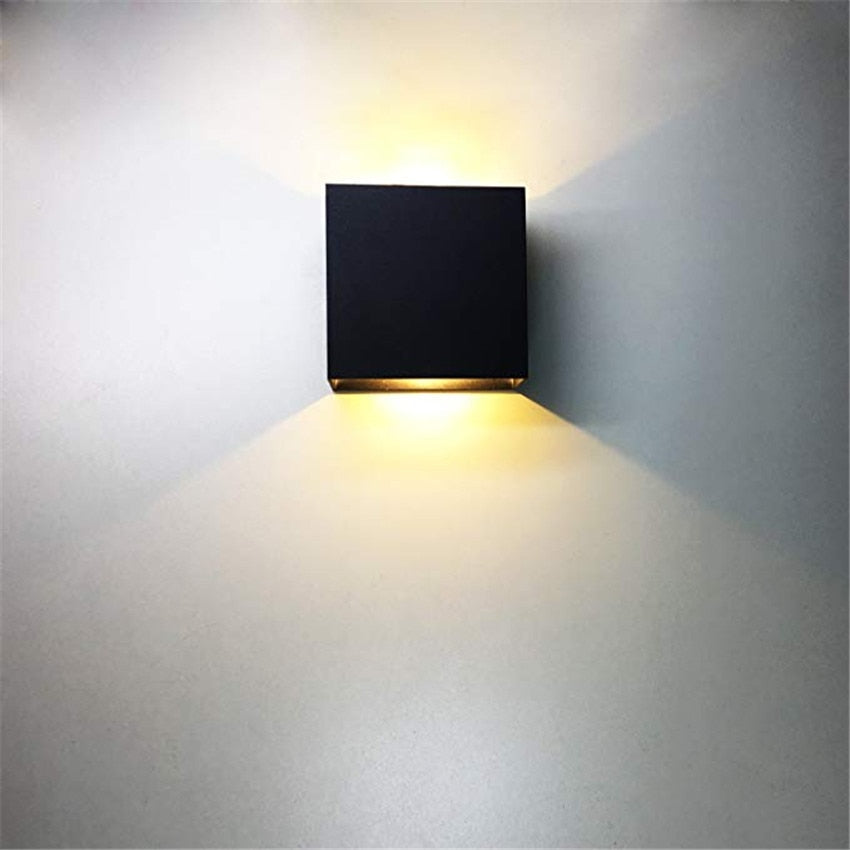 Sculptural Aluminum Wall Light 3