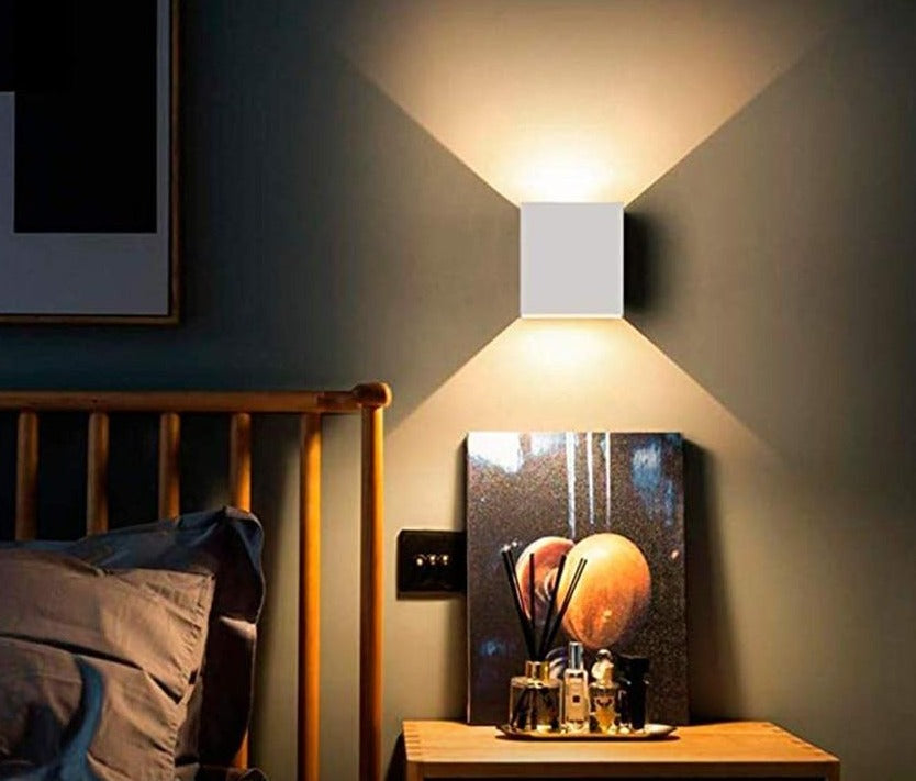 Sculptural Aluminum Wall Light 6