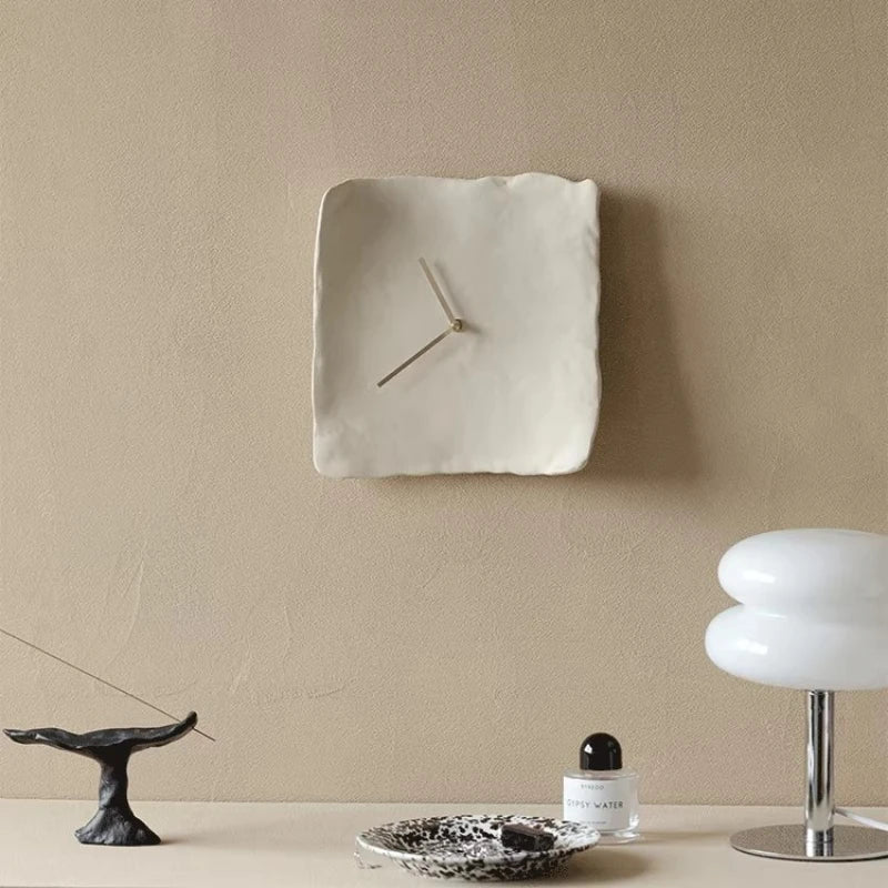 Sculptural Resin Modern Wall Clock 0