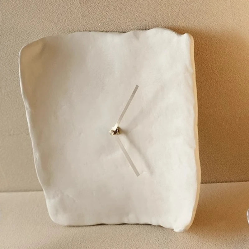 Sculptural Resin Modern Wall Clock 3