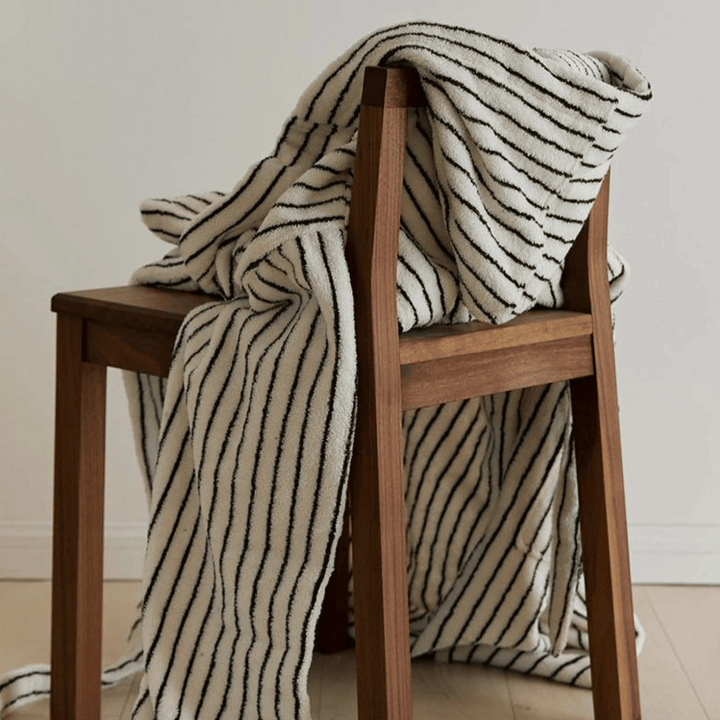 Timeless Jacquard Cotton Bathrobe 3