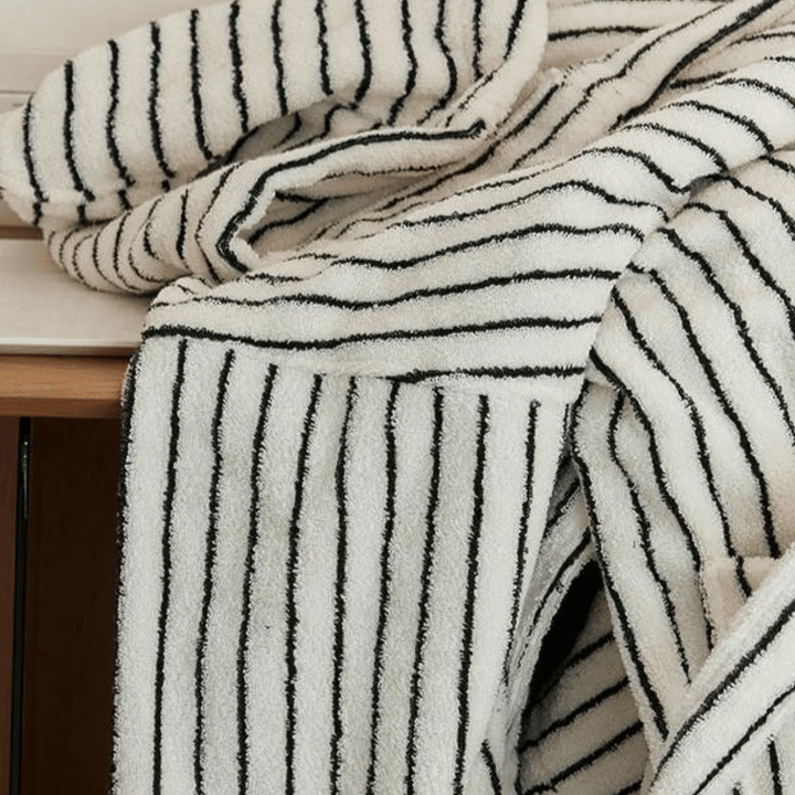 Timeless Jacquard Cotton Bathrobe 5