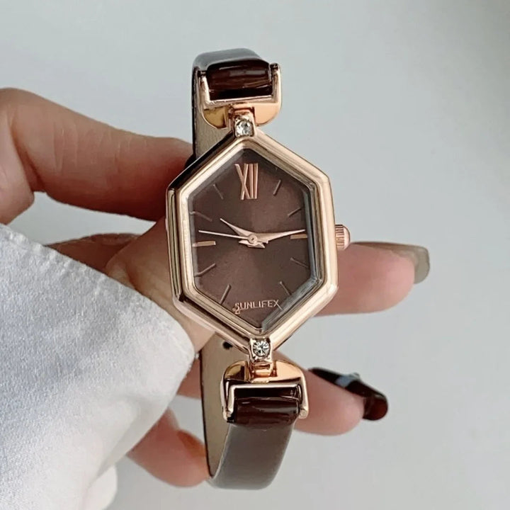 Timeless Leather Alloy Wristwatch 0