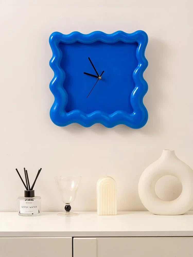 Timeless Minimalist Wall Clock Decor 4